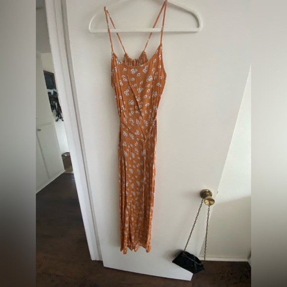 SNDYS floral midi dress - Picture 3 of 4